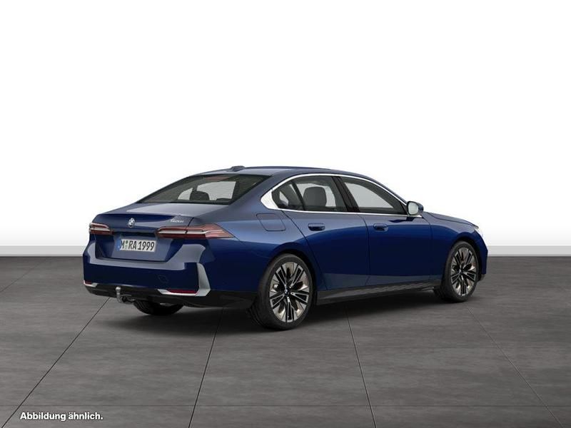 Blau Gebraucht 2025 BMW 520 Limousine | 56.860 € (Etwas zu teuer) - Bild 1/3