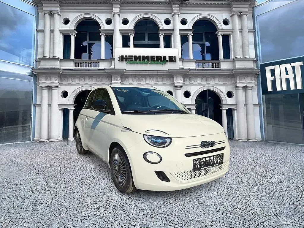 Neu Fiat 500 Icon 65 PS (47 kW) 2026 Gelato weiß Kleinwagen