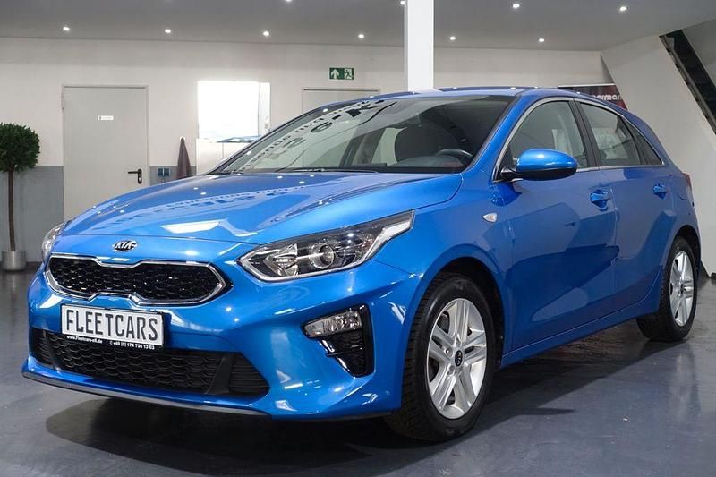 Gebraucht Kia Ceed Vision 99 PS (72 kW) 2019 Blau Kleinwagen