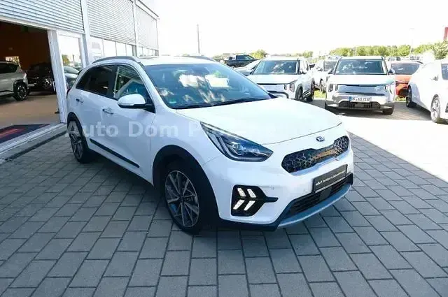 Gebraucht Kia Niro Spirit 141 PS (103 kW) 2020 Weiß SUV