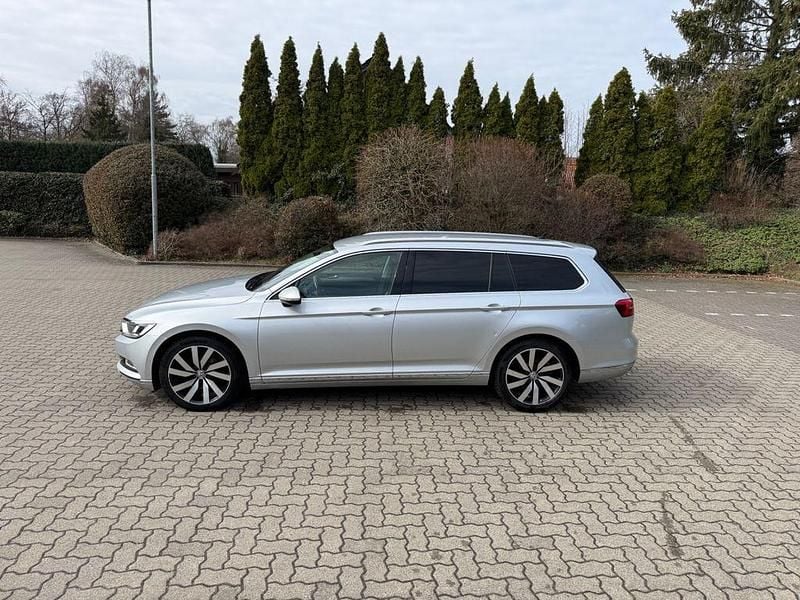 Gebraucht VW Passat Highline 190 PS (139 kW) 2018 Silber Kombi