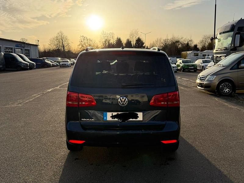 Gebraucht VW Touran 105 PS (77 kW) 2010 Van / Kleinbus