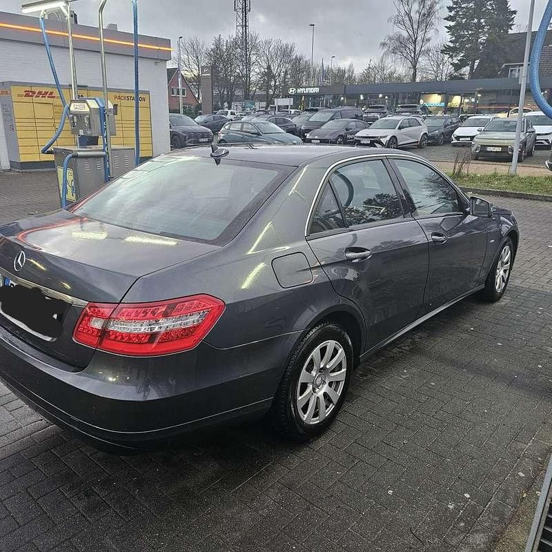 Gebraucht Mercedes E200 Elegance 136 PS (100 kW) 2011 Cabrio