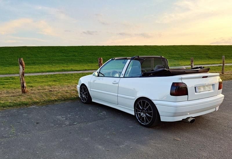 Gebraucht VW Golf Cabriolet 174 PS (127 kW) 1994 Weiß Cabrio