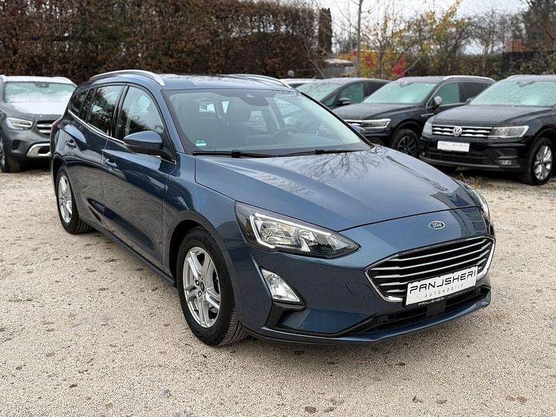 Blau Gebraucht 2020 Ford Focus Cool & Connect Limousine | 13.999 € (Guter Preis) - Bild 1/4