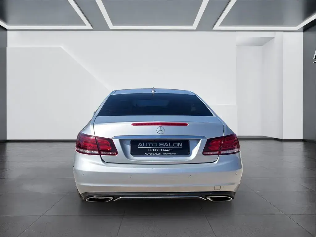Gebraucht Mercedes E250 211 PS (155 kW) 2015 Silber Coupé