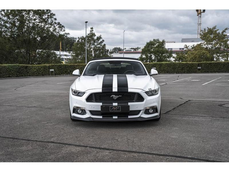 Gebraucht Ford Mustang 421 PS (309 kW) 2016 Weiß Cabrio