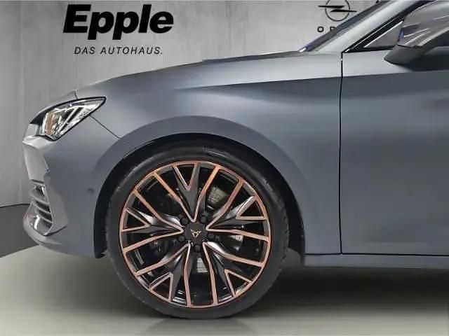 Gebraucht Cupra Leon VZ 245 PS (180 kW) 2024 Grau Limousine