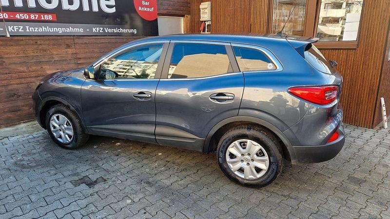 Gebraucht Renault Kadjar Life 131 PS (96 kW) 2017 Grau SUV