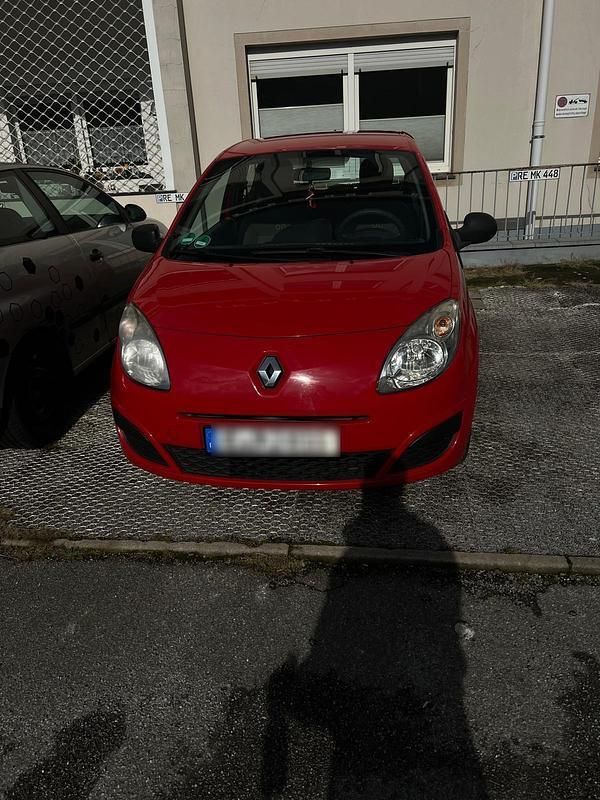 Rot Gebraucht 2010 Renault Twingo Kleinwagen | 1.599 € (Guter Preis) - Bild 1/4