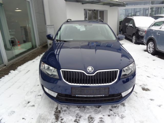 Gebraucht Skoda Octavia Elegance 150 PS (110 kW) 2014 Blau Kombi