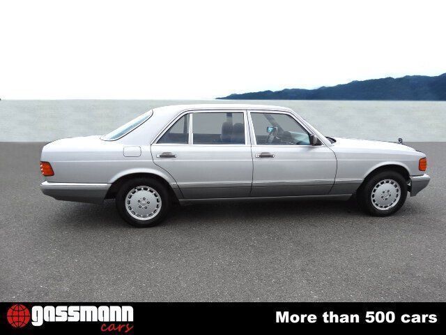 Gebraucht Mercedes 560 279 PS (205 kW) 1990 Silber Limousine