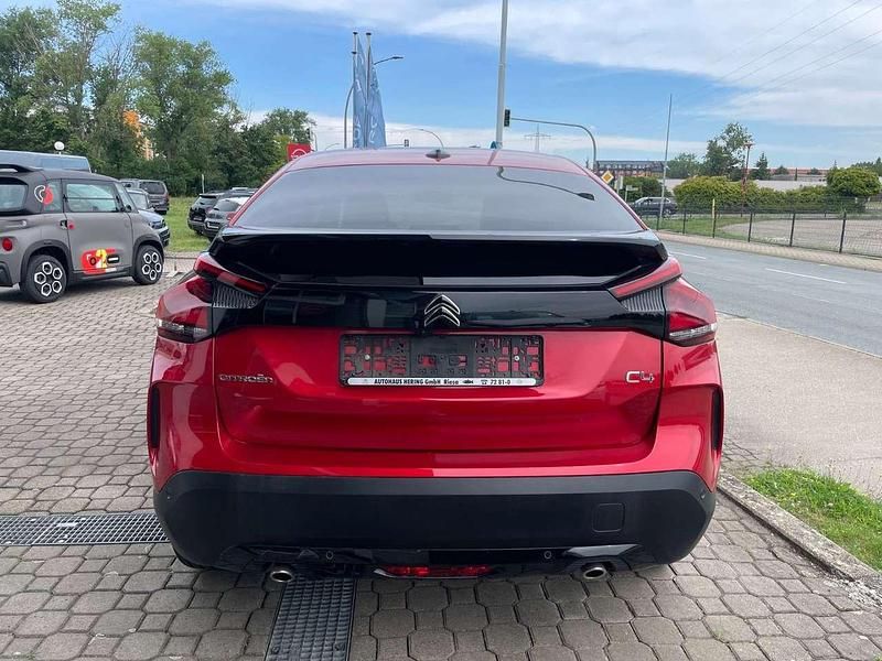Gebraucht Citroën C4 Shine 155 PS (114 kW) 2021 Elixirrot Limousine