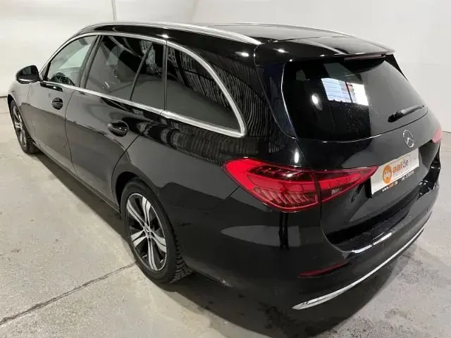 Gebraucht Mercedes C200 163 PS (119 kW) 2023 Obsidianschwarz Kombi