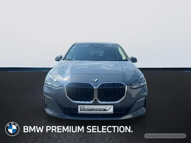Gebraucht BMW 223 Active Tourer Sport Line 218 PS (160 kW) 2023 Sparkling kupfergrau Van / Kleinbus