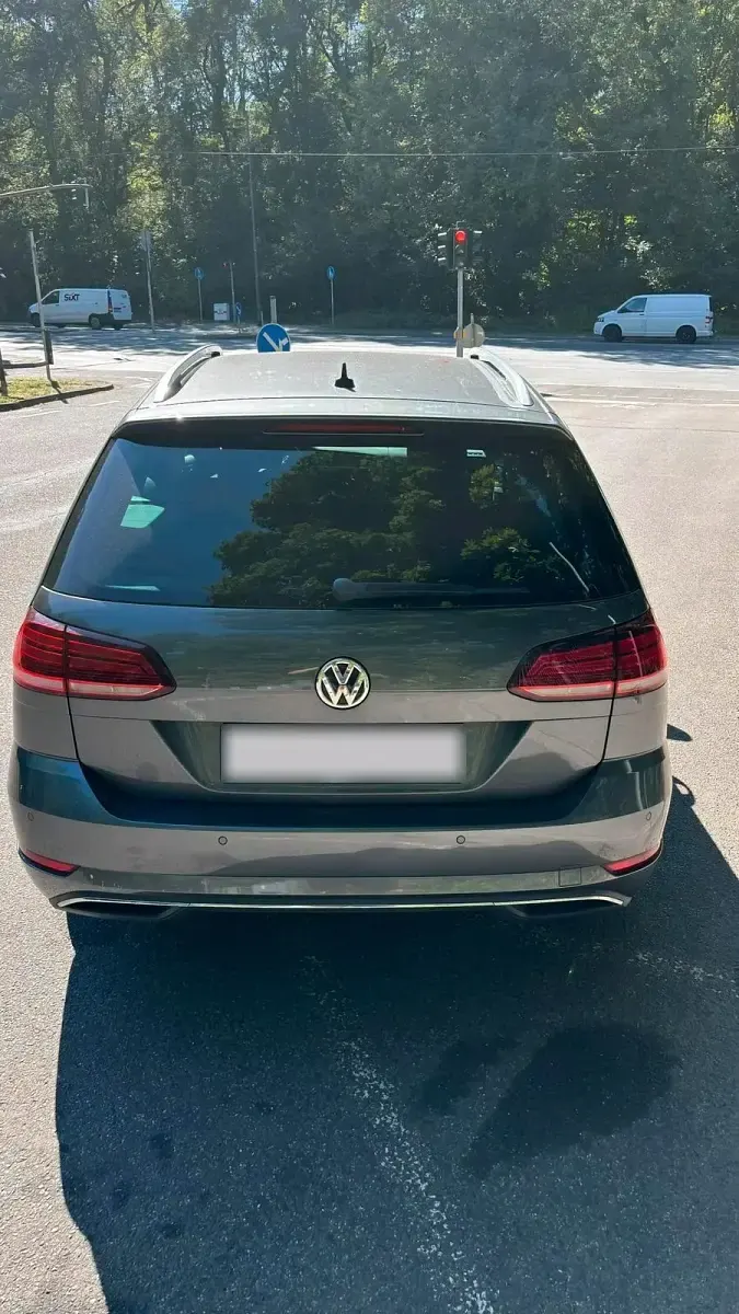 Gebraucht VW Golf VII 116 PS (85 kW) 2018 Grau Kombi