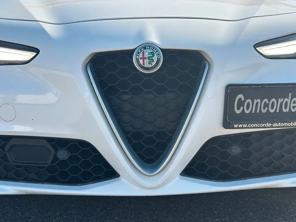 Gebraucht Alfa Romeo Giulia Super 179 PS (131 kW) 2017 Weiß Limousine