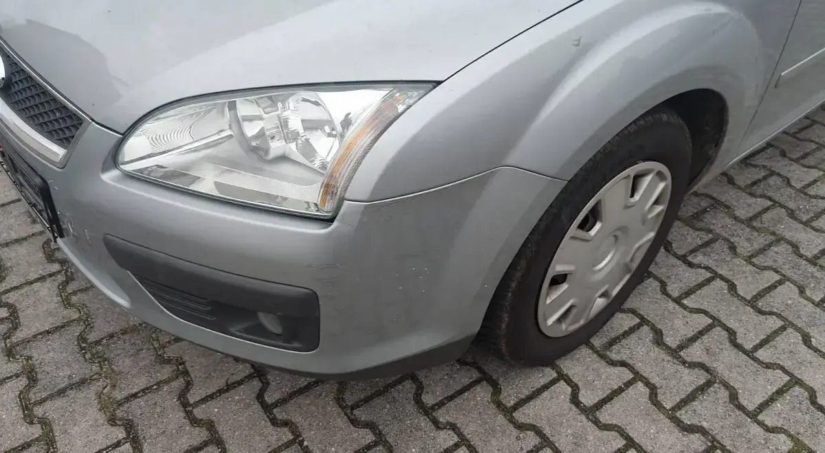 Gebraucht Ford Focus 115 PS (84 kW) 2005 Silber Limousine