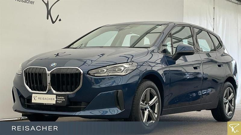 Blau Gebraucht 2024 BMW 218 Van / Kleinbus | 29.949 € (Fairer Preis) - Bild 1/4