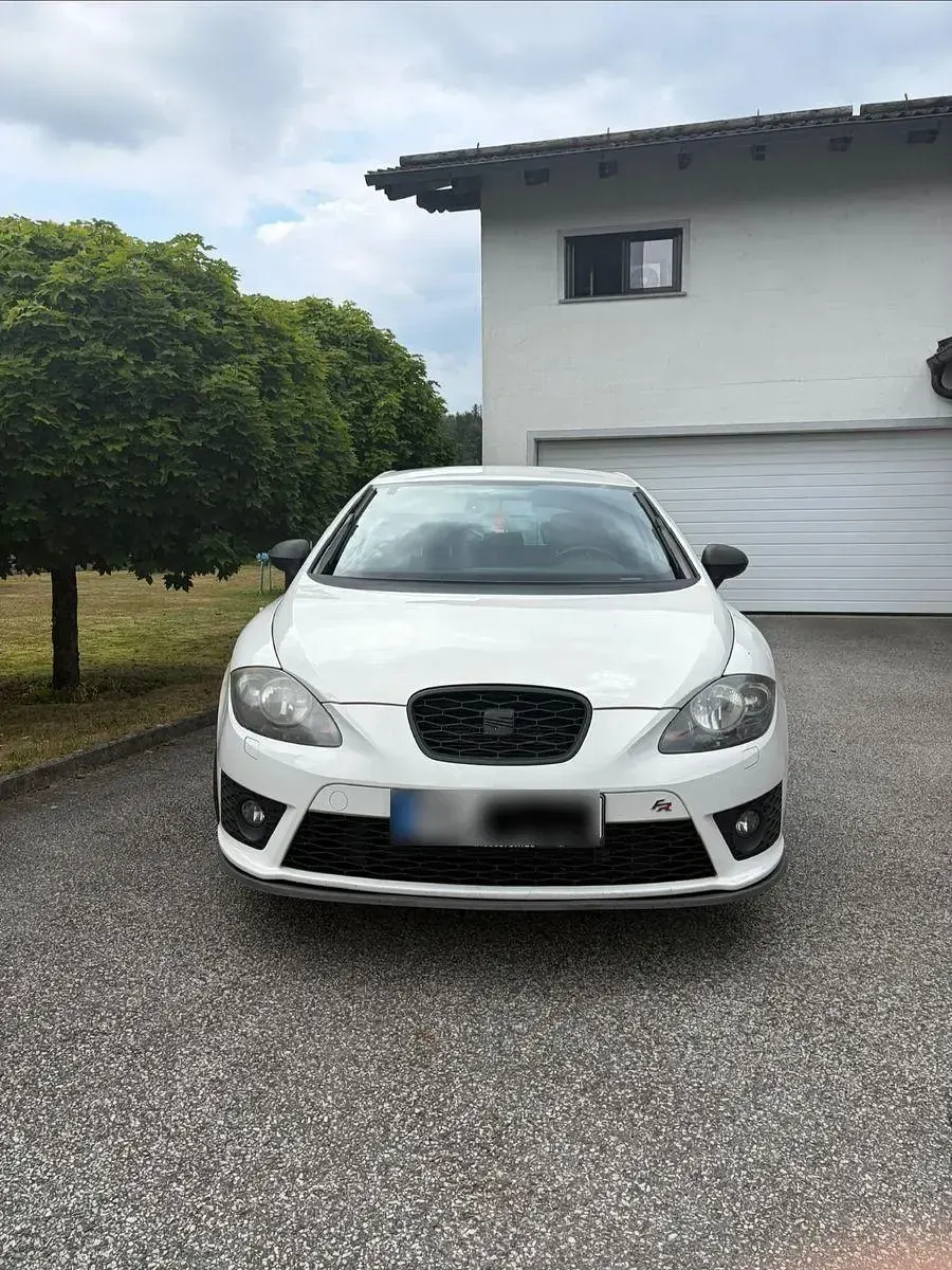 Gebraucht Seat Leon FR 125 PS (91 kW) 2012 Weiß Limousine