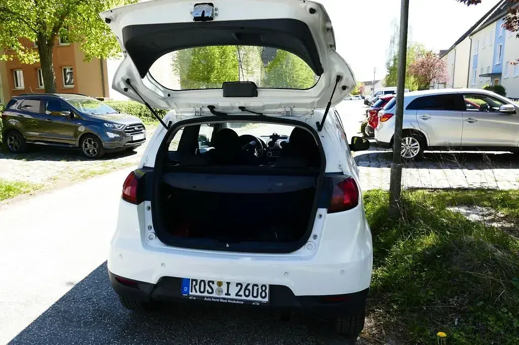 Gebraucht Mitsubishi Colt Edition 75 PS (55 kW) 2011 Weiß Kleinwagen