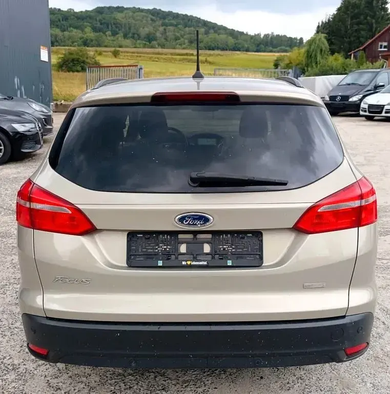 Gebraucht Ford Focus Cool & Connect 125 PS (91 kW) 2018 Silber Limousine