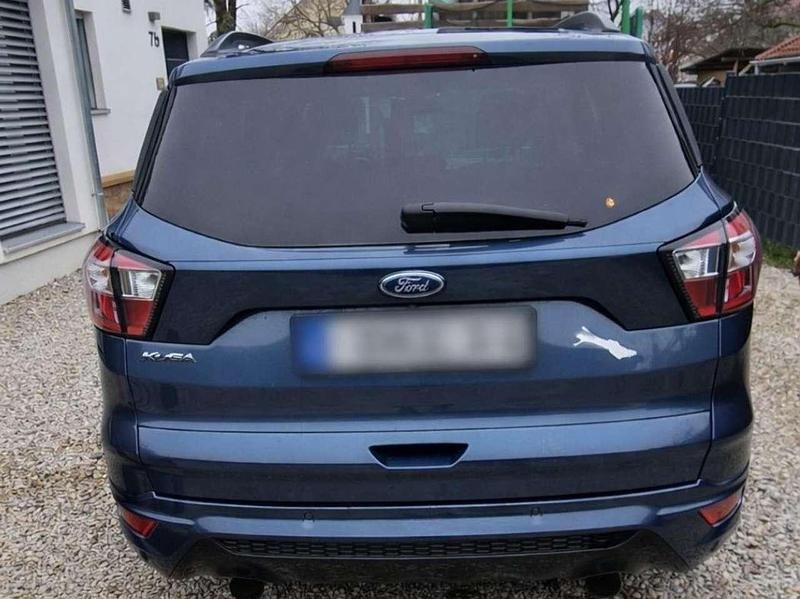Gebraucht Ford Kuga ST-Line 179 PS (131 kW) 2018 Blau SUV