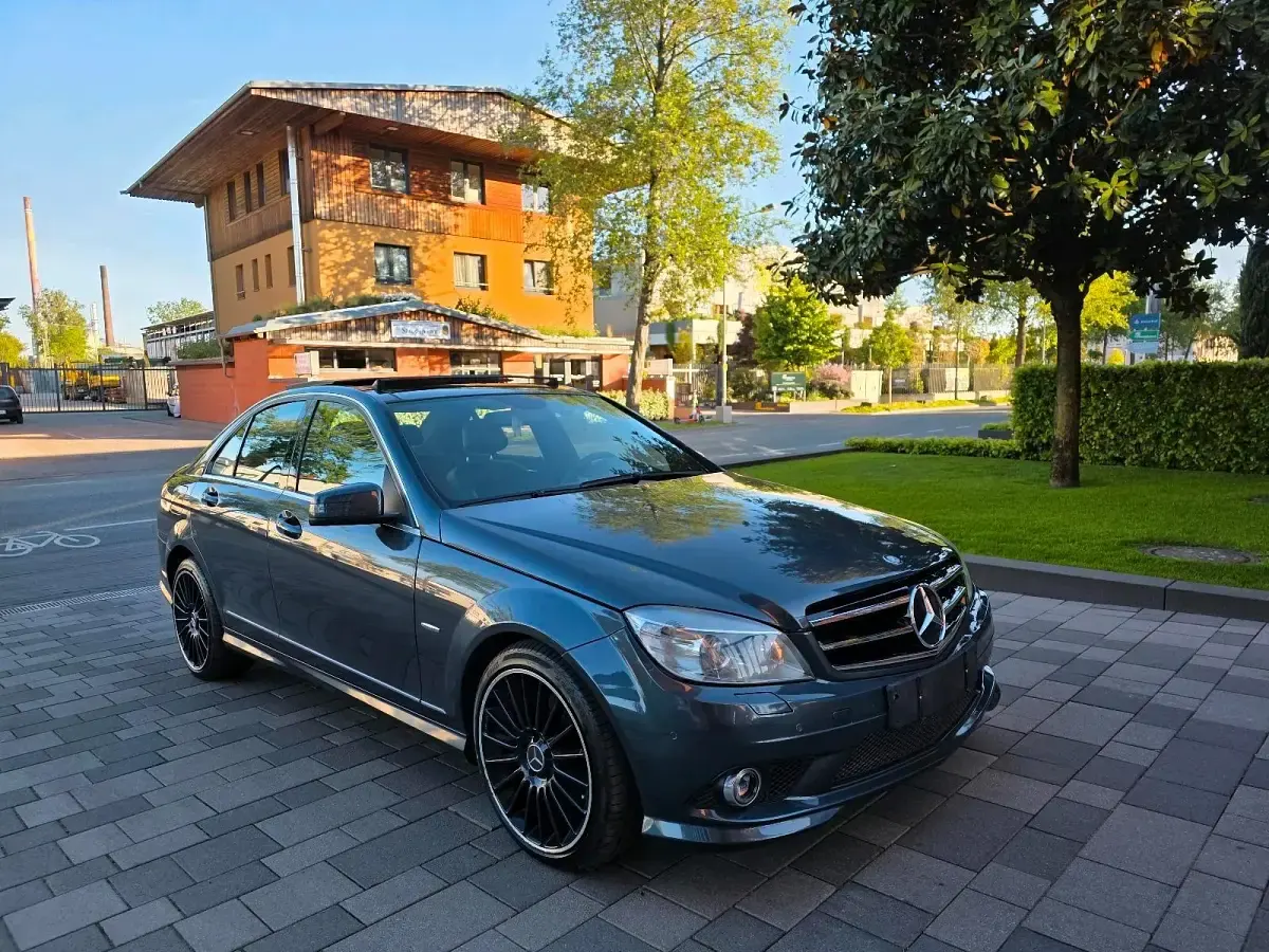 Gebraucht Mercedes C280 AMG 231 PS (169 kW) 2009 Grau Limousine
