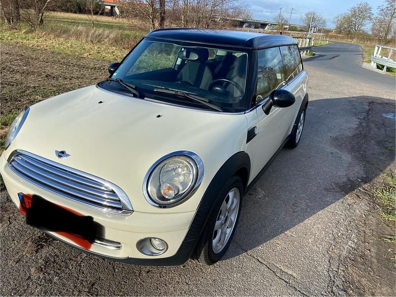 Weiß Gebraucht 2008 Mini Cooper Clubman Kombi | 4.280 € (Teuer) - Bild 1/4