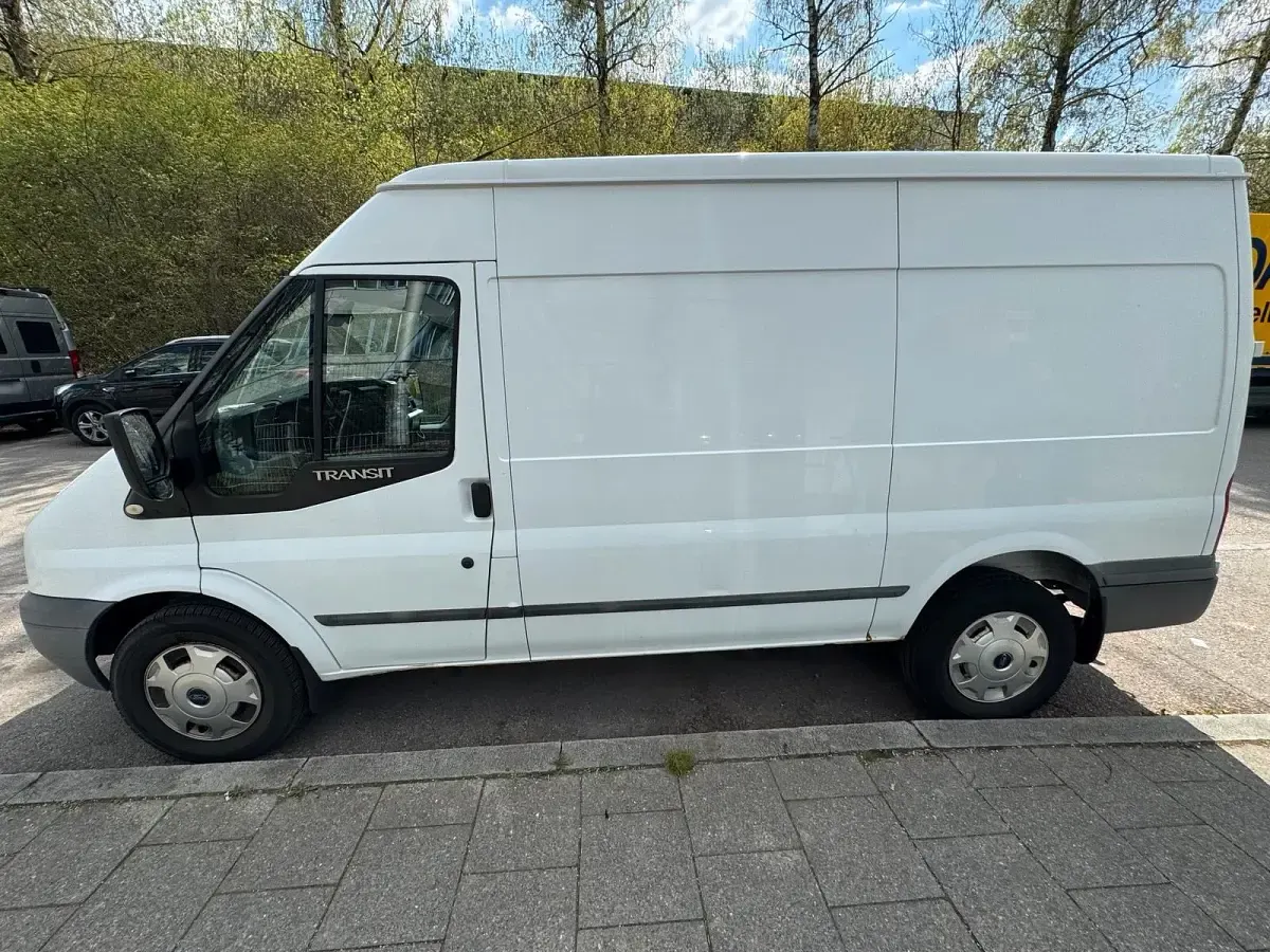 Second-hand Ford Transit 125 CP (91 kW) 2013 Alb Monovolum