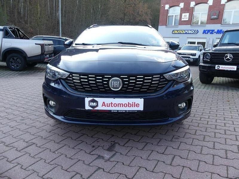 Gebraucht Fiat Tipo 120 PS (88 kW) 2018 Blau Kombi