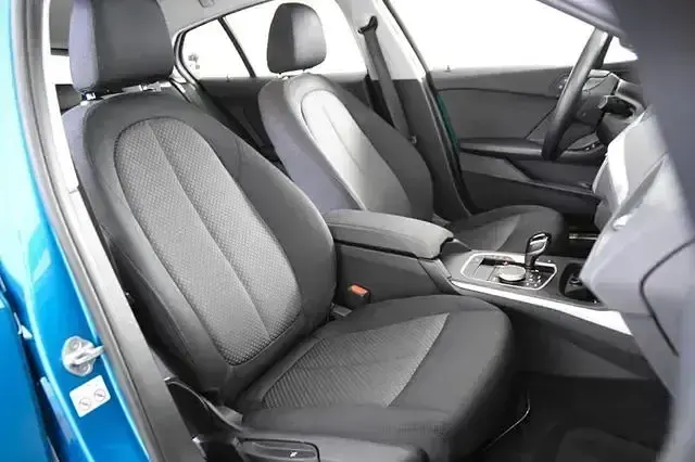 Gebraucht BMW 116 Advantage 109 PS (80 kW) 2023 Blau Kleinwagen