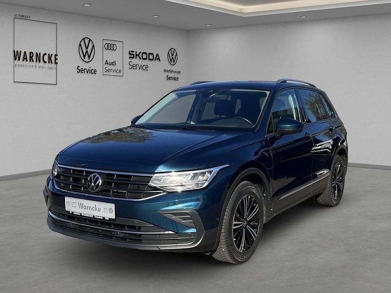 Gebraucht VW Tiguan Active 150 PS (110 kW) 2023 Nightshade blue metallic SUV