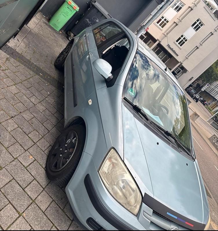 Blau Gebraucht 2003 Hyundai Getz Kleinwagen | 400 € (Superpreis) - Bild 1/4