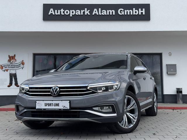 Grau Gebraucht 2023 VW Passat Alltrack Kombi | 30.999 € (Fairer Preis) - Bild 1/4