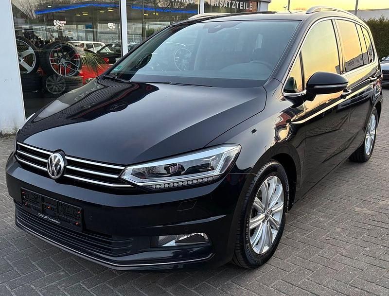 Gebraucht VW Touran Highline 150 PS (110 kW) 2015 Schwarz Van / Kleinbus