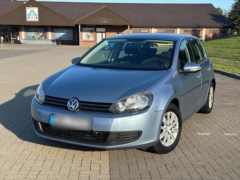 Blau Gebraucht 2011 VW Golf VI Kleinwagen | 5.900 € (Fairer Preis) - Bild 1/4