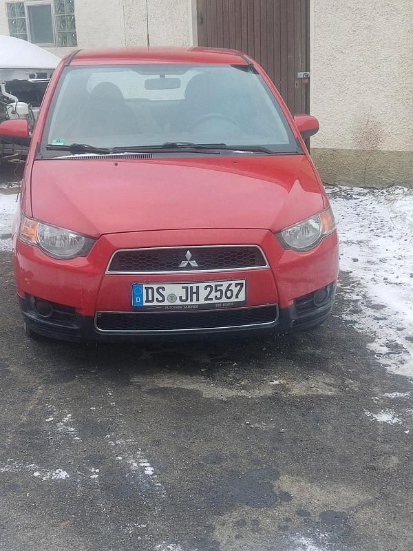 Rot Gebraucht 2011 Mitsubishi Colt Kleinwagen | 2.500 € (Fairer Preis) - Bild 1/3