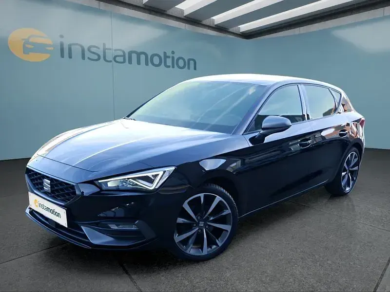 Usata Seat Leon 150 CV (110 kW) 2022 Nero Utilitaria