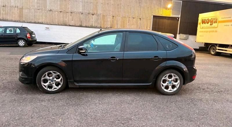 Gebraucht Ford Focus 109 PS (80 kW) 2009 Schwarz Limousine