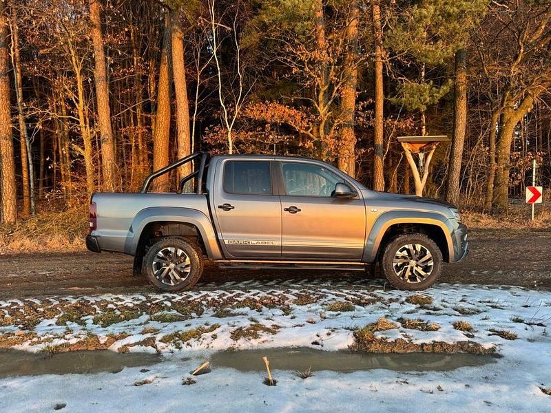 Gebraucht VW Amarok 204 PS (150 kW) 2019 Grau Abholung
