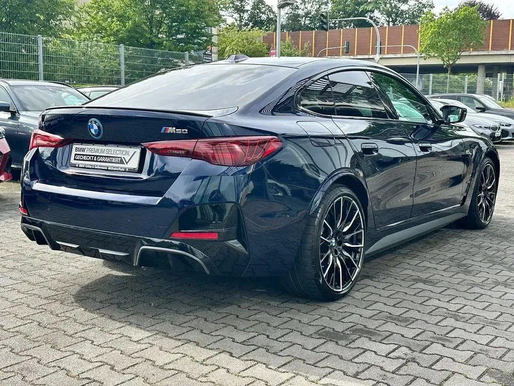 Gebraucht BMW i4 M Sport 400 kW (544 PS) 2025 Bmw individual tansanitblau Limousine