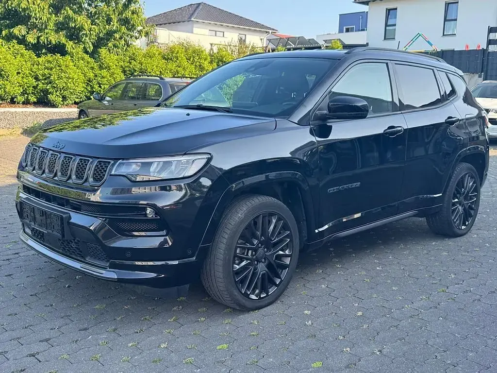Used Jeep Compass 241 HP (177 kW) 2022 Black SUV