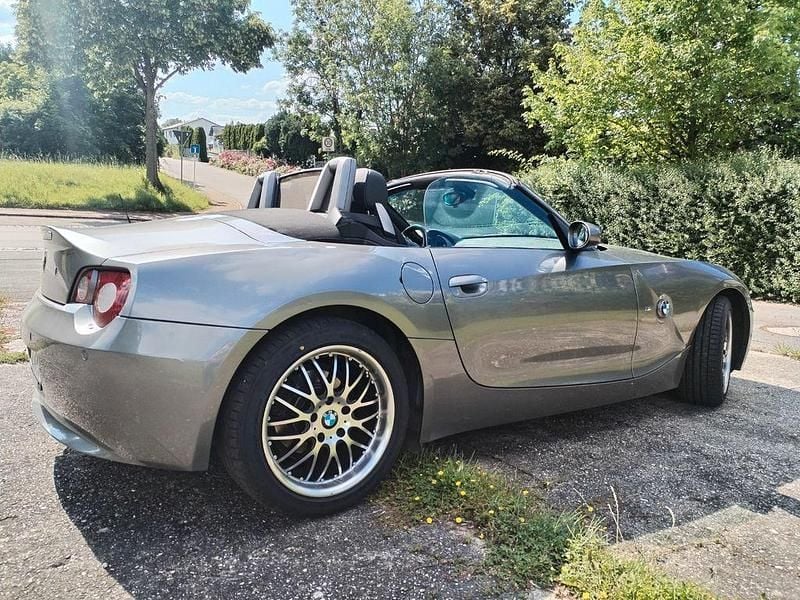Gebraucht BMW Z4 Sport Line 170 PS (125 kW) 2005 Cabrio