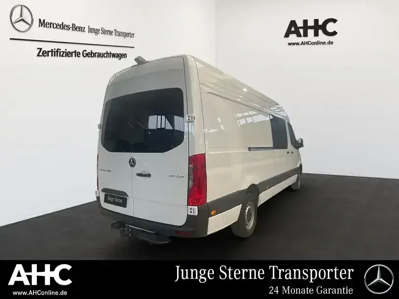 Używany Mercedes Sprinter 170 KM (125 kW) 2025 Biały Van