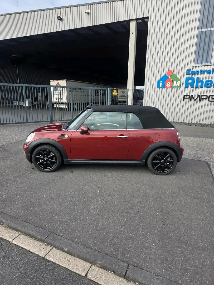 Gebraucht Mini Cooper Cabriolet 120 PS (88 kW) 2009 Rot Cabrio