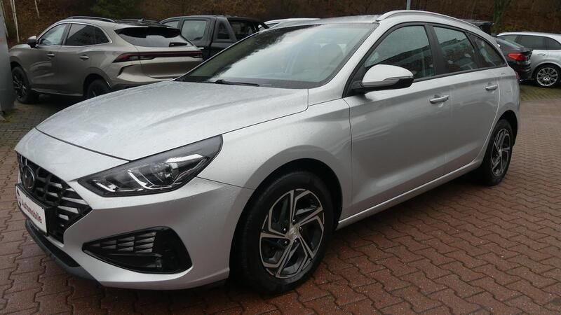 Silber Gebraucht 2021 Hyundai i30 Kombi | 13.990 € (Fairer Preis) - Bild 1/4