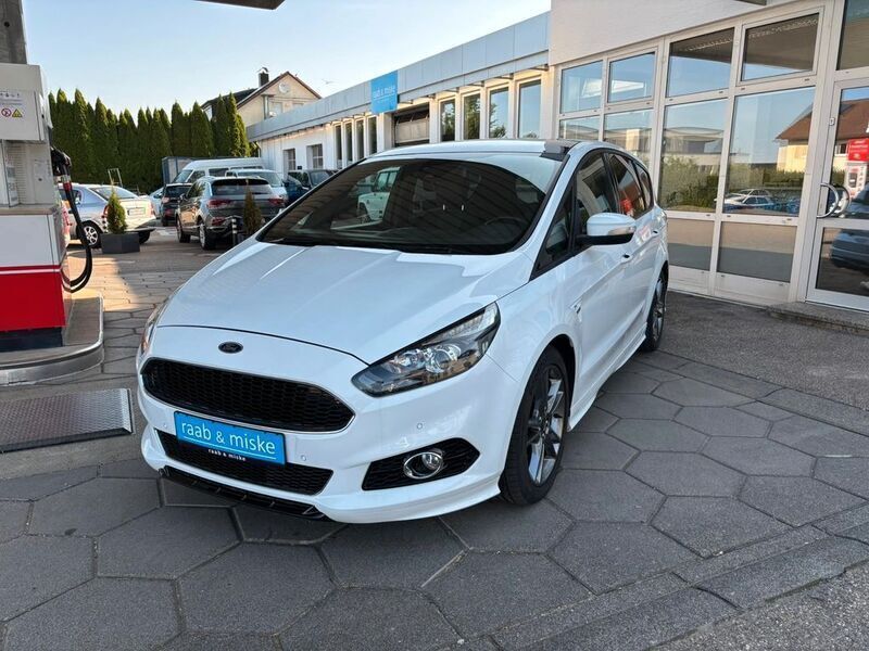 Weiß Gebraucht 2018 Ford S-MAX ST-Line Van / Kleinbus | 19.490 € (Fairer Preis) - Bild 1/4
