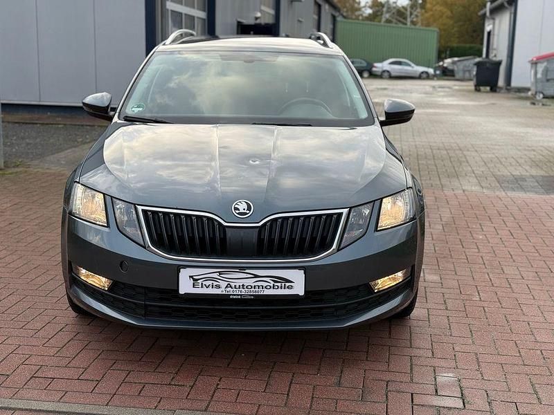 Gebraucht Skoda Octavia Ambition 116 PS (85 kW) 2019 Grau Kombi