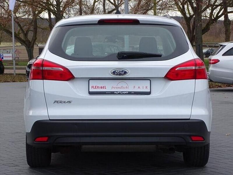 Gebraucht Ford Focus 125 PS (91 kW) 2018 Weiß Kombi
